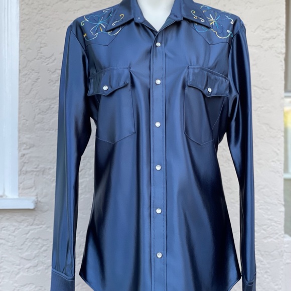 Vintage Western Shirt - Picture 2 of 9